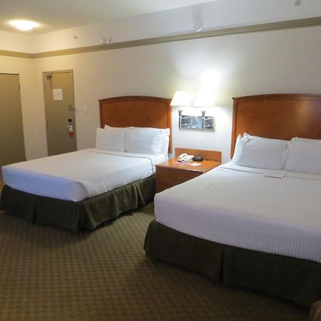 Ramada By Wyndham Edmonton South Hotel Værelse billede