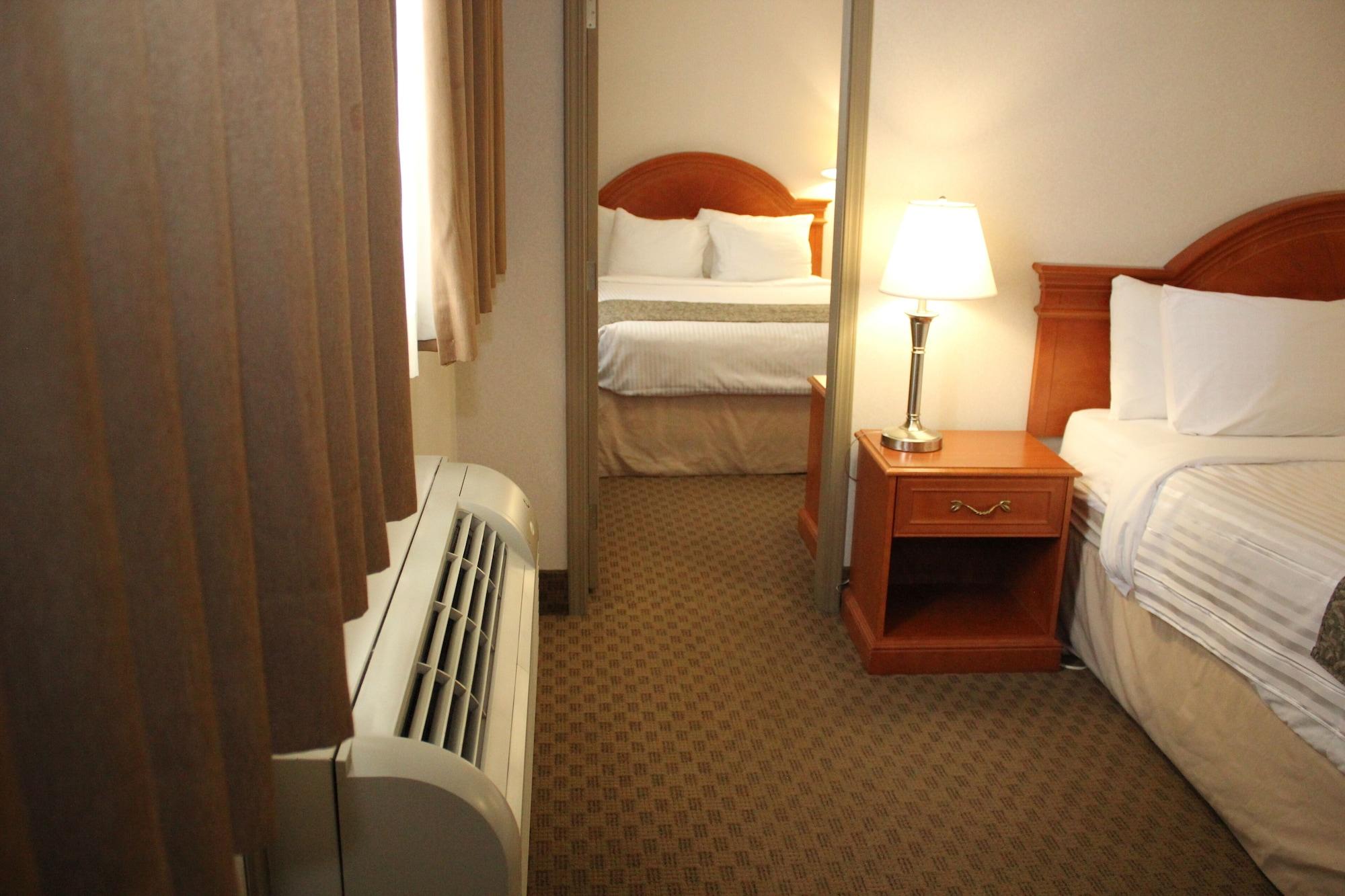 Ramada By Wyndham Edmonton South Hotel Eksteriør billede