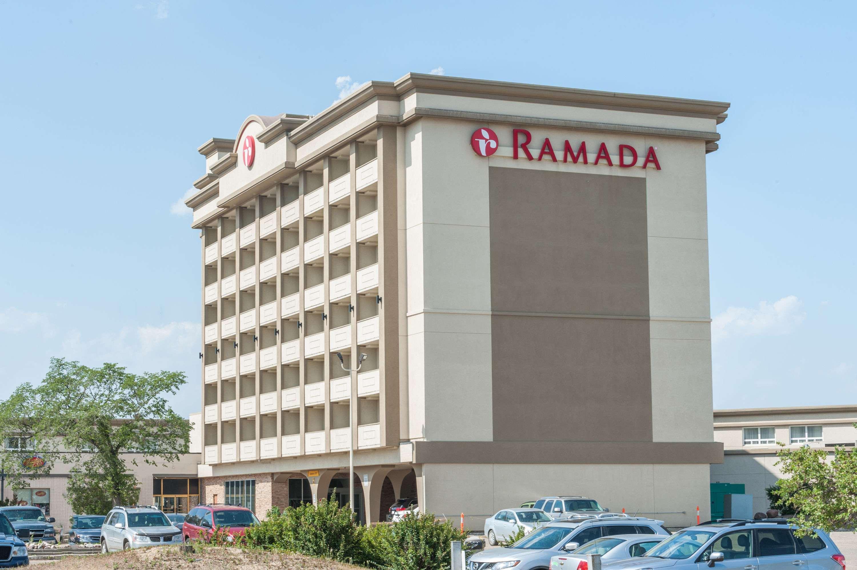 Ramada By Wyndham Edmonton South Hotel Eksteriør billede