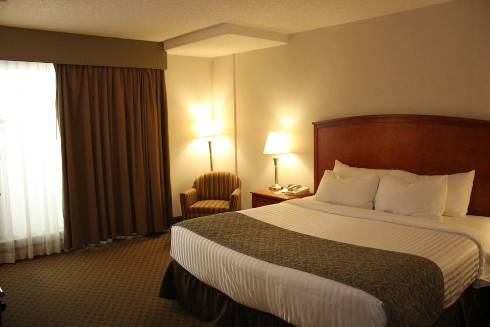 Ramada By Wyndham Edmonton South Hotel Eksteriør billede
