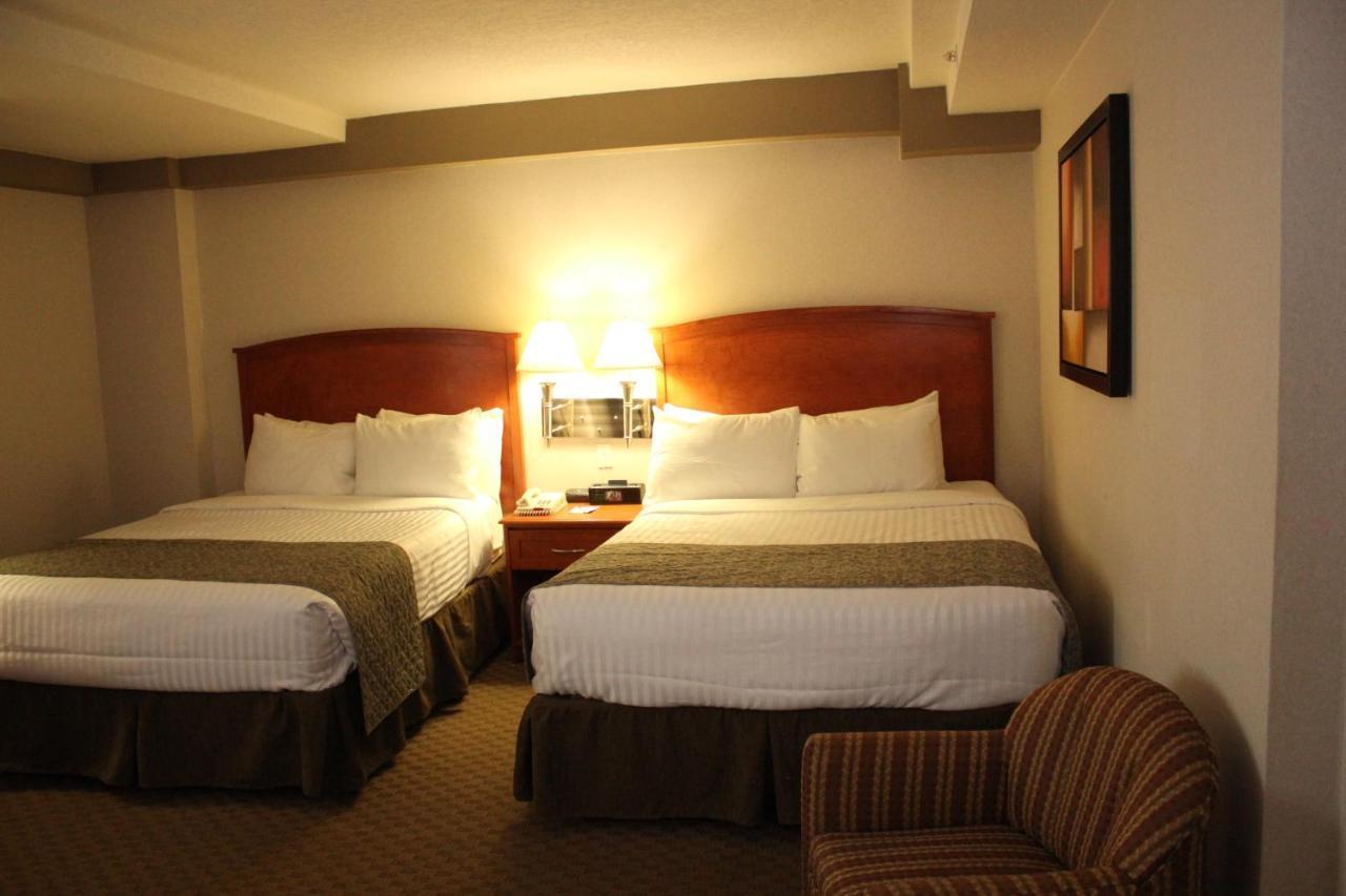 Ramada By Wyndham Edmonton South Hotel Eksteriør billede